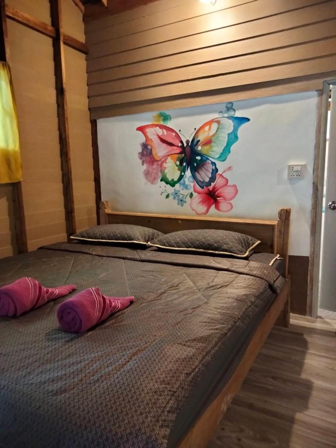 Lazy Hut Hotel Koh Phayam Eksteriør billede