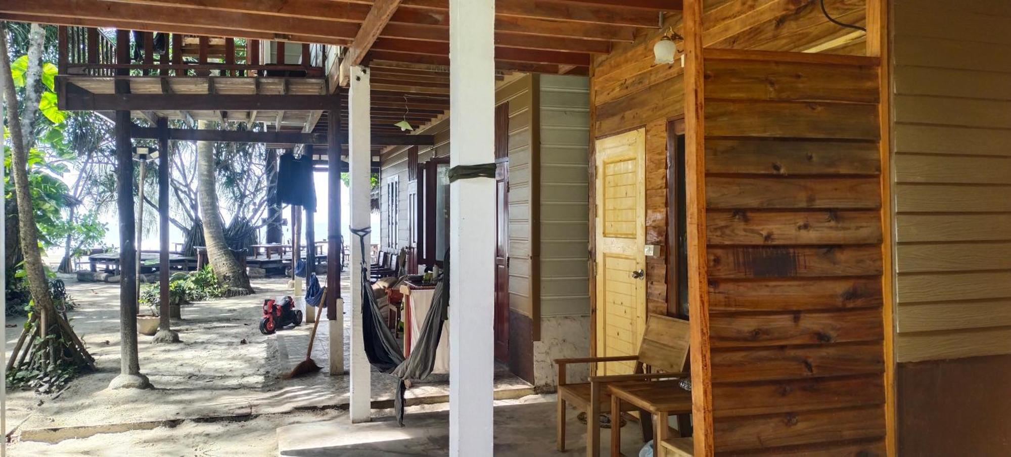 Lazy Hut Hotel Koh Phayam Eksteriør billede
