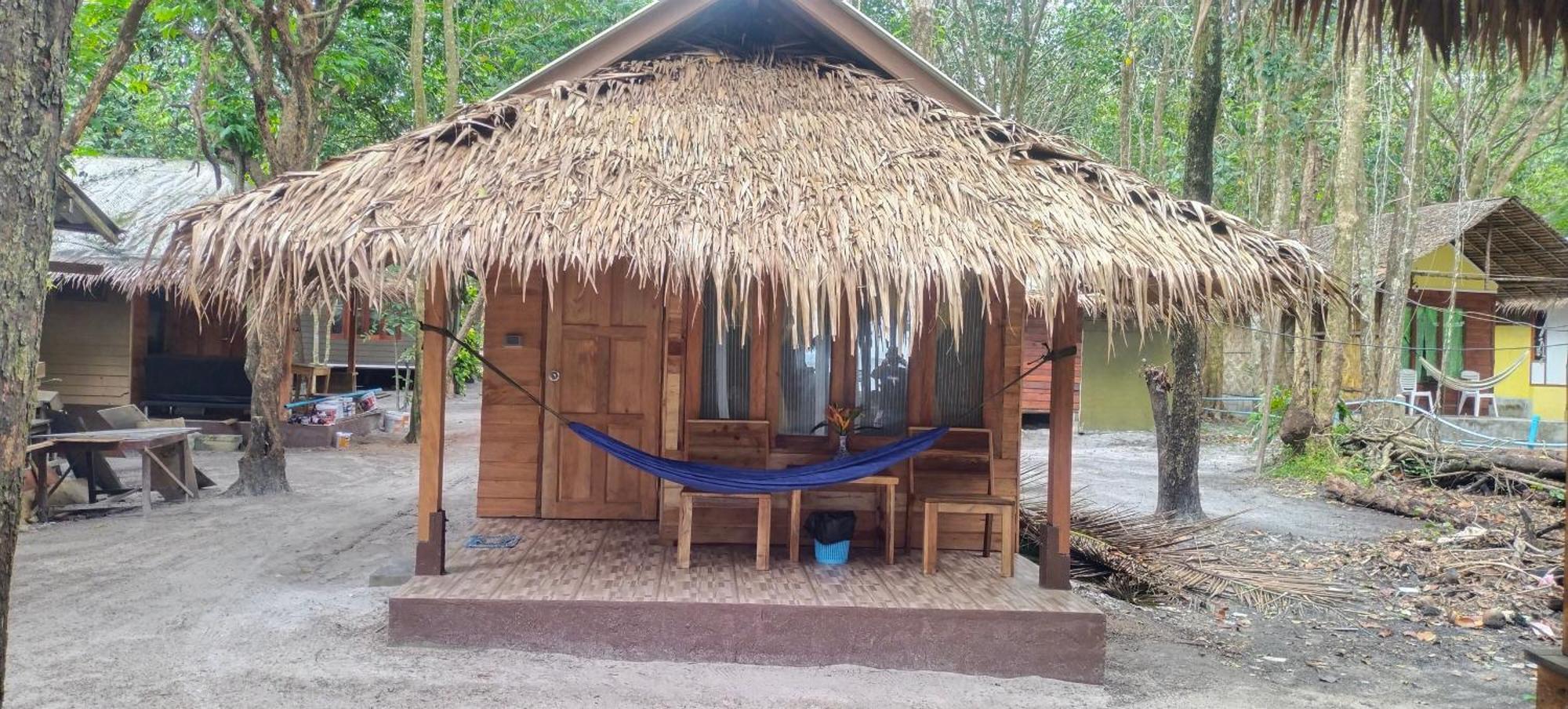 Lazy Hut Hotel Koh Phayam Eksteriør billede